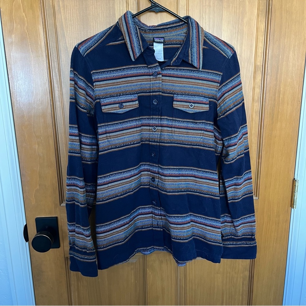 Patagonia Women's Long-Sleeved Fjord Flannel Shirt in the Gaucho Stripe Navy